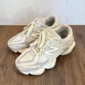 New Balance 9060 Cream Sneakers